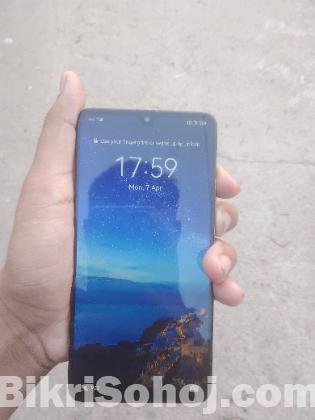 HUAWEI Mate 20